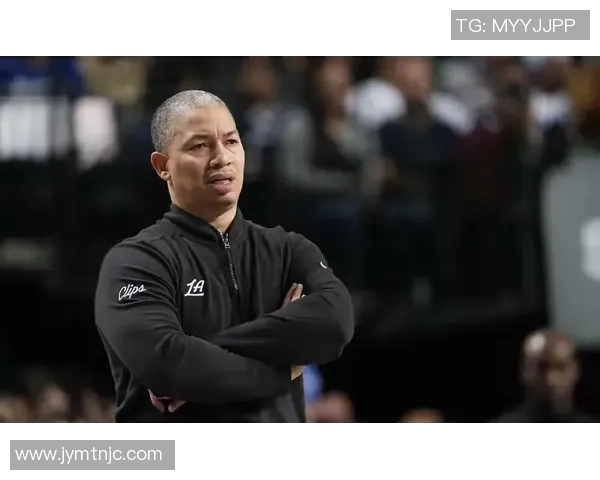 泰伦-卢回应保罗事情：我俩几周没沟通是假的 他能否回归得问弗兰克